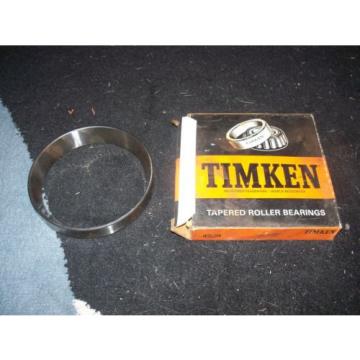 -New-  492A Tapered Roller Bearing Cup Box61A