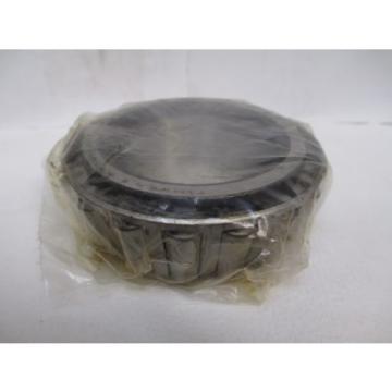 NEW  TAPERED ROLLER BEARING NP449281