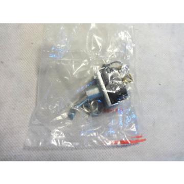 NEW MCGILL 1121-0001 DPST ON-OFF TOGGLE SWITCH