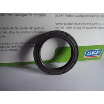 Oil Seal SKF 32x43x7mm Double Lip R23/TC