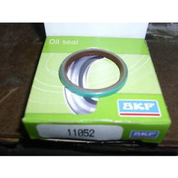 SKF GREASE OIL SEALS 11052 ~ QTY X  10 ~  New