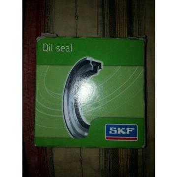 SKF 17607 Oil Seal New Grease Seal CR Seal Small Bore CRWA1