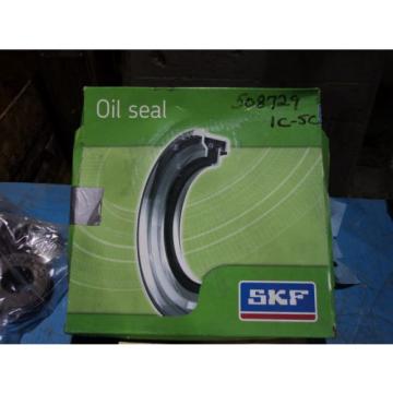 SKF 82510 OIL SEAL CRWH1R STYLE 8.25&#039;&#039;ID x 9.25&#039;&#039;OD x 0.625&#039;&#039;THK