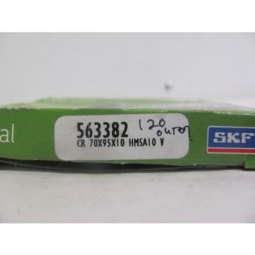 LOT OF 2 SKF 563382 Oil Seal