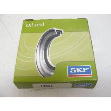 NEW SKF 13865 OIL SEAL