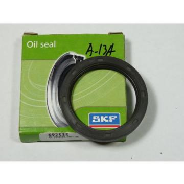 SKF 692353 CR Oil Seal 50x65x8 ! NEW !