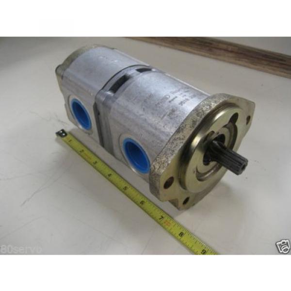 REXROTH HYDRAULIC PUMP 7878   MNR 9510-290-333 Special Purpose Dual Outlet NEW #1 image