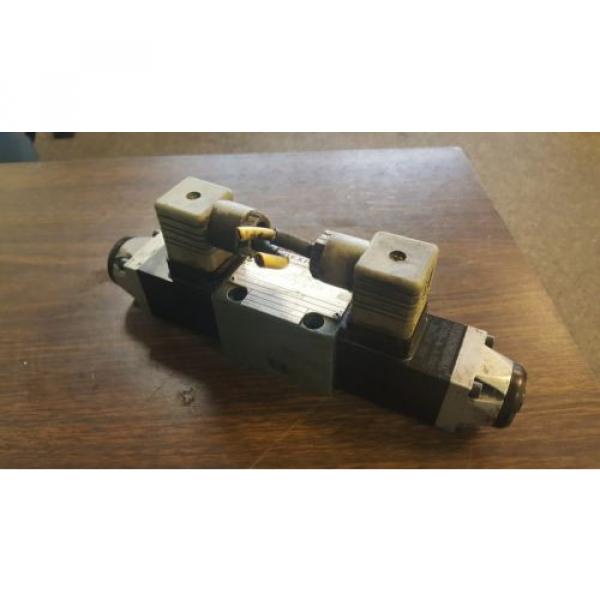 Rexroth Directional Control Valve, 4WE 6 J52/AG24NZ4/B12, Used, Warranty #1 image