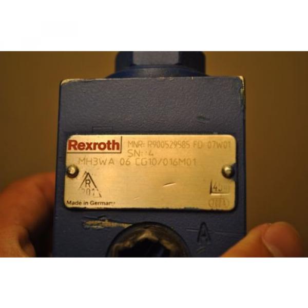 Rexroth R900529585 Directional-Control Valve MH3WA 06 CG10/016M01 #2 image