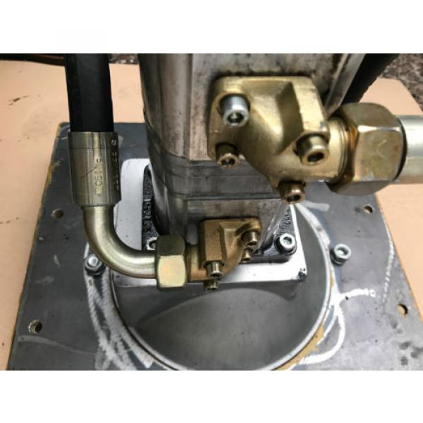Bosch Rexroth hydraulische Pumpe Hydraulic Pump 0510900033 , 1517222382 #1 image