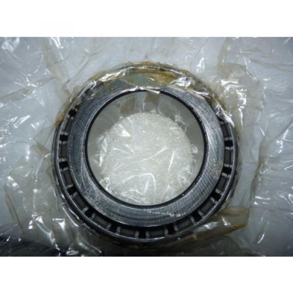 NEW  ISOCLASS 33215-92KA1 TAPERED ROLLER BEARING 130MM O.D. 75MM I.D. #2 image