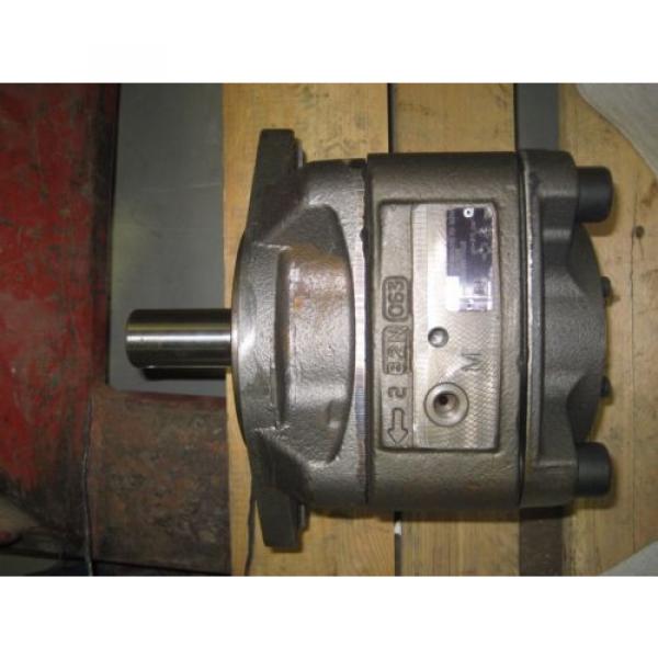 Rexroth &amp; Parker Hydraulic Pump PGH5-30/063RE11VU2 #1 image