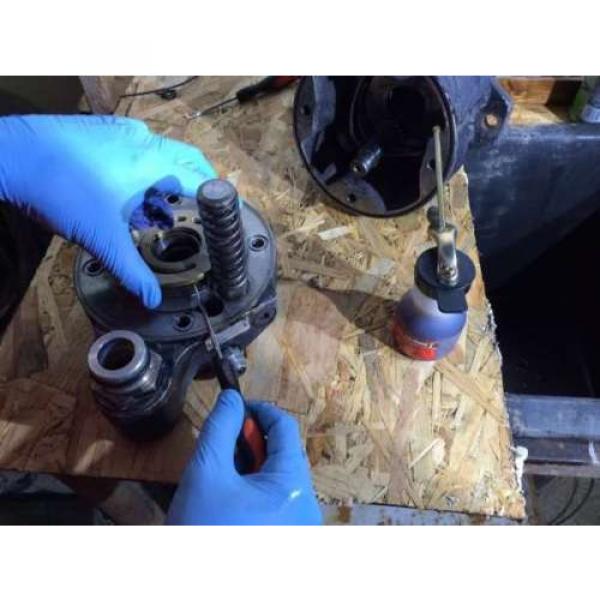 NEW!!Case IH MAXXUM 5100 5120 5130 5140 5150 and 5200 Hydraulic pump repair kit #12 image
