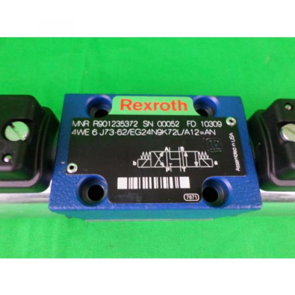 Rexroth MNR R901235372 4-Way Hydraulic Valve #2 image