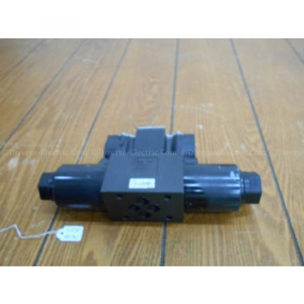 Yuken DSG-01-3C3-D24-70207 Hydraulic Directional Valve , New #3 image