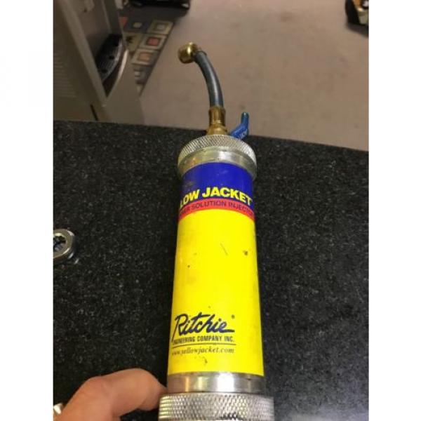 Yellow Jacket 69562 4 Oz. Oil Injector. Qty: 1 #1 image