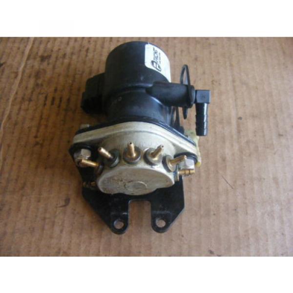 Johnson Evinrude 200-225-250 HP Oil Injector &amp; Manifold 5000527 #1 image
