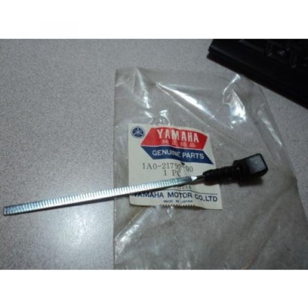 1970-78 YAMAHA R5 RD DS7 350 400 INJECTOR OIL LEVEL DIPSTICK NOS OEM # 1A0-21792 #1 image