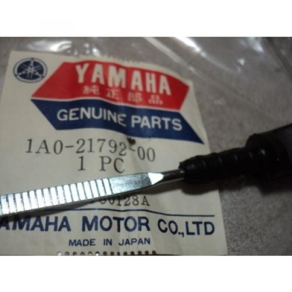 1970-78 YAMAHA R5 RD DS7 350 400 INJECTOR OIL LEVEL DIPSTICK NOS OEM # 1A0-21792 #2 image
