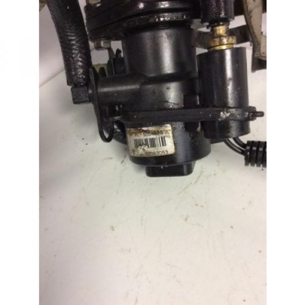5004920 , 5001222, Ficht V6 Oil Lift Pump Oil Injector And Bracket #3 image