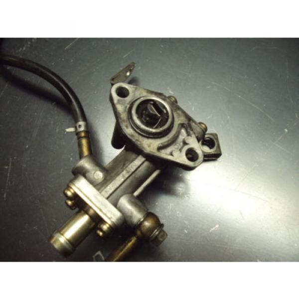 96 1996 ARCTIC CAT 700 SNOWMOBILE MOTOR ENGINE INJECTION OIL PUMP INJECTOR #3 image