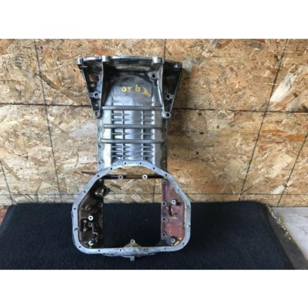 TOYOTA LEXUS IS300 OEM 3.0L LITER V6 CYL ENGINE MOTOR UPPER OIL PAN HOUSING CASE #2 image