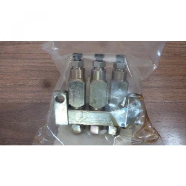 Bijur Delimon, Farval, Exactoserve Oil Injectors P/N: 27166-3 *New Old Stock* #2 image