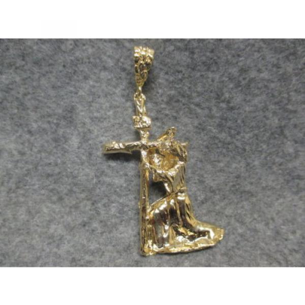 Religious   Christian Pendant Jesus Bearing A Cross Gold Finish Large 3 1/2&#034; Tall #1 image