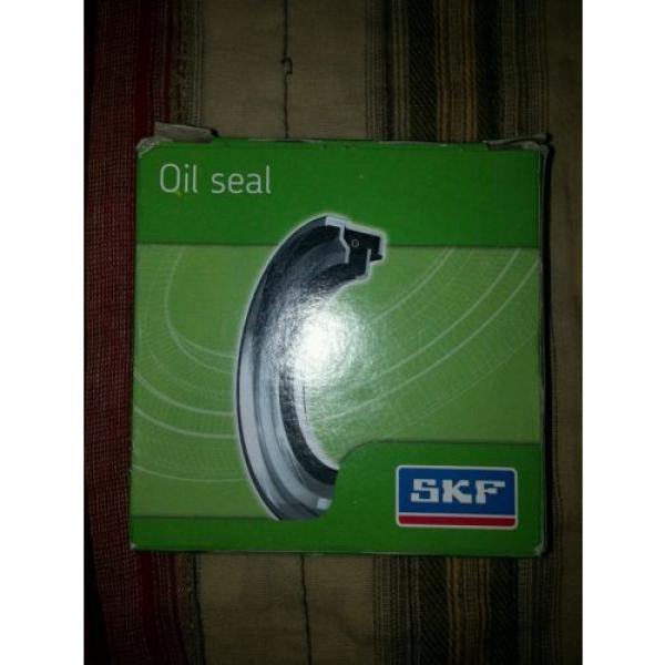 SKF 17607 Oil Seal New Grease Seal CR Seal Small Bore CRWA1 #1 image