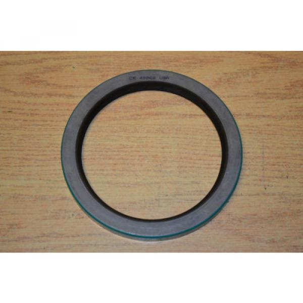 SKF locknut washer with 1 1/4 &#039;&#039; sleeve and 49966 oil seal #4 image