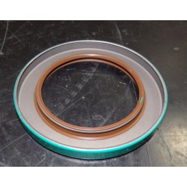 SKF Fluoro Rubber Oil Seal, QTY 1, 2.5&#034; x 3.623&#034; x .375&#034;, 25076 |4510eJN4 #1 image