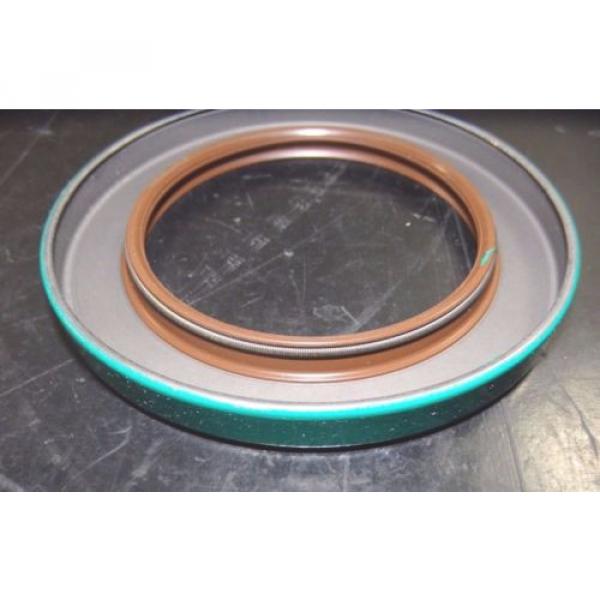 SKF Fluoro Rubber Oil Seal, QTY 1, 2.5&#034; x 3.623&#034; x .375&#034;, 25076 |4510eJN4 #3 image