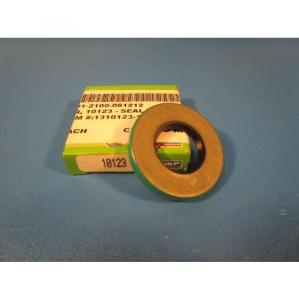 SKF 10123, Oil Seal: Single Lip With Spring Shaft Seal, W, CR 10123 #2 image