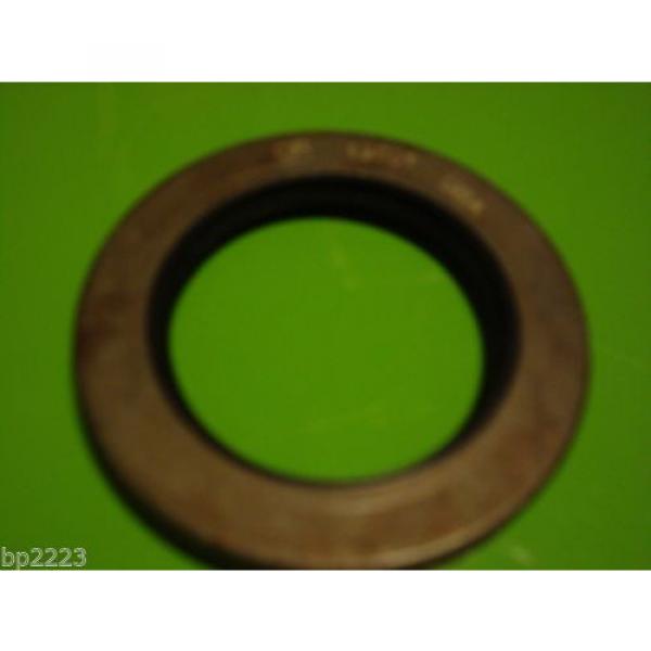 CR INDUSTRIES, SKF SHAFT OIL SEAL 19301, 2&#034; SHAFT, NEW #1 image