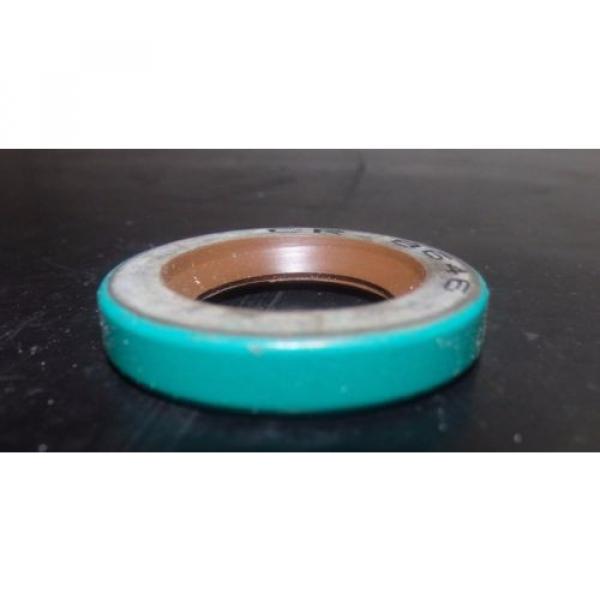 SKF Fluoro Rubber Oil Seal, QTY 1, .875&#034; x 1.375&#034; x .25&#034;, 8646 |9105eJO2 #1 image