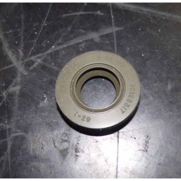 SKF Fluoro Rubber Oil Seal, 1.01&#034; x .5&#034; x .204&#034;, 5008, 1090LKO3 #2 image