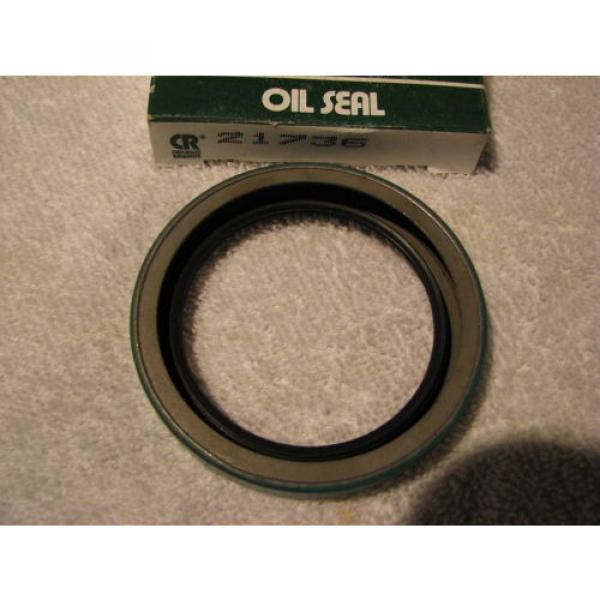 NEW CR SKF Chicago Rawhide 21736 Rubber Oil Seal 2-3/16&#034; ID, 2-7/8&#034; OD, 7/16&#034; W #2 image